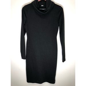 SMALL BLACK SWEATER DRESS OLD NAVY
